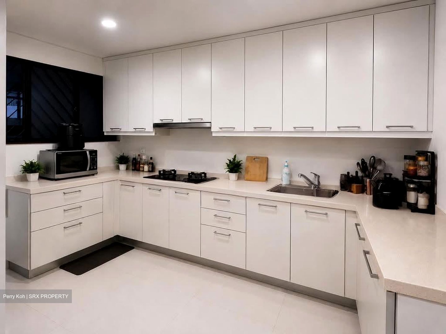 International Plaza (D2), Apartment #558283211